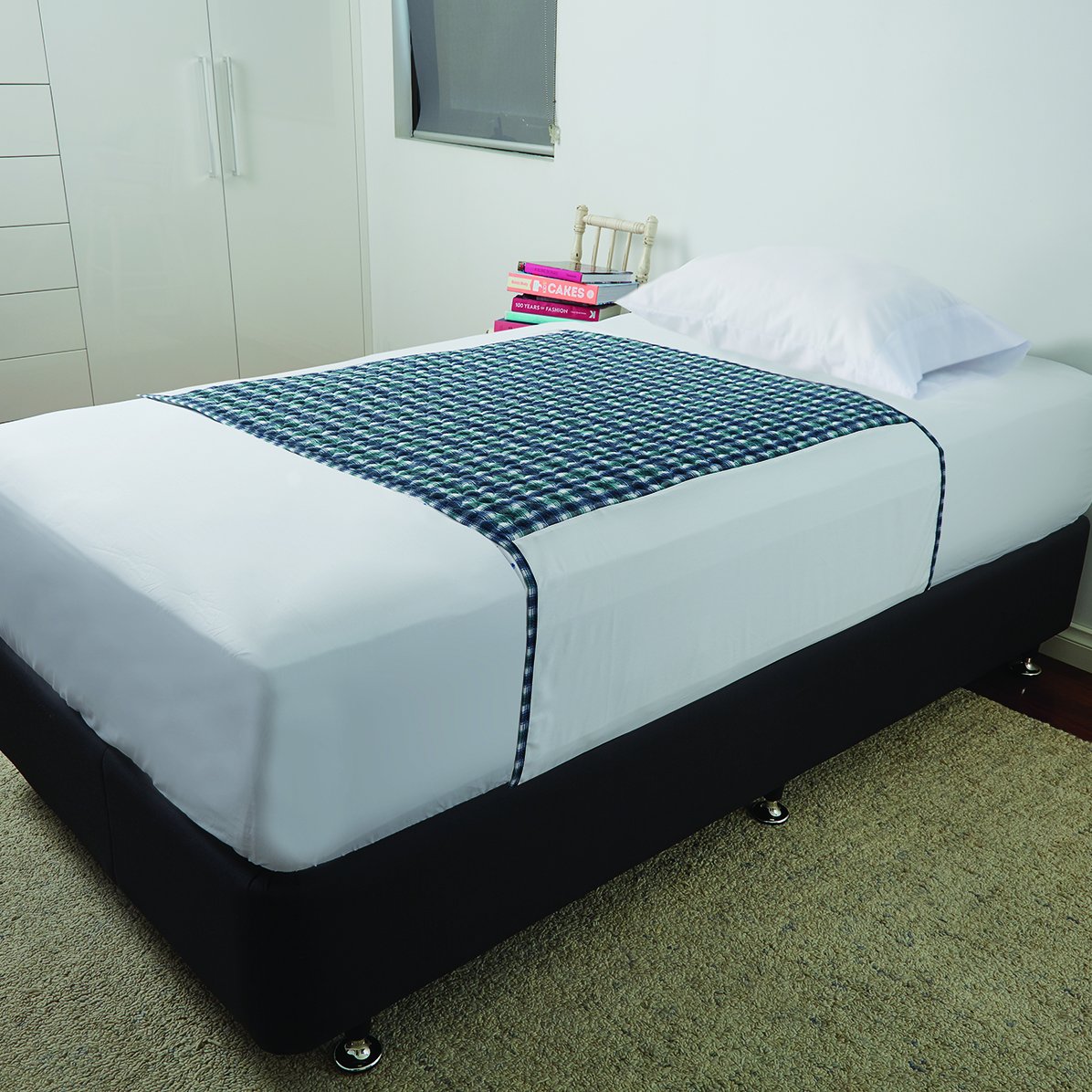 Buddies Bed Pad with Tuckins - Linen Saver 90 x 90cm - GMobility